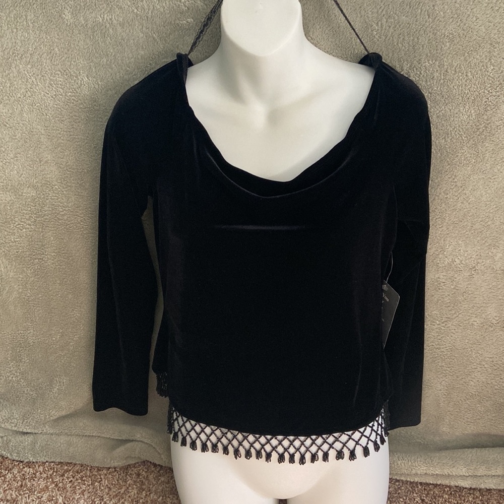BLACK VELVET BLOUSE WITH SEQUENCE